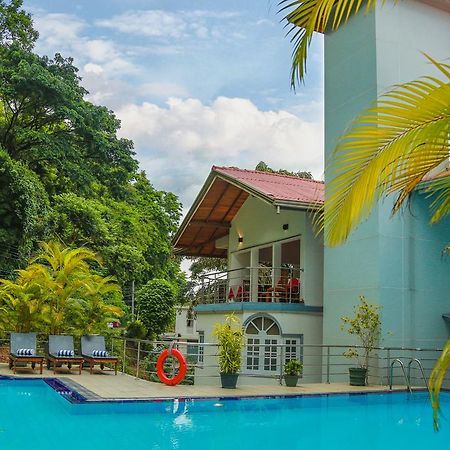 Senani Hotel Канди Екстериор снимка