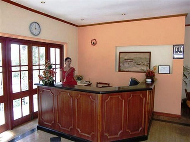 Senani Hotel Канди Екстериор снимка