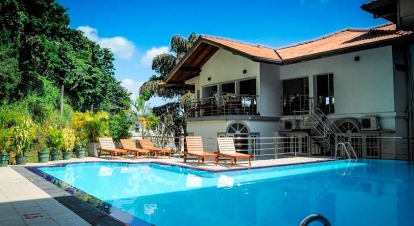 Senani Hotel Канди Екстериор снимка