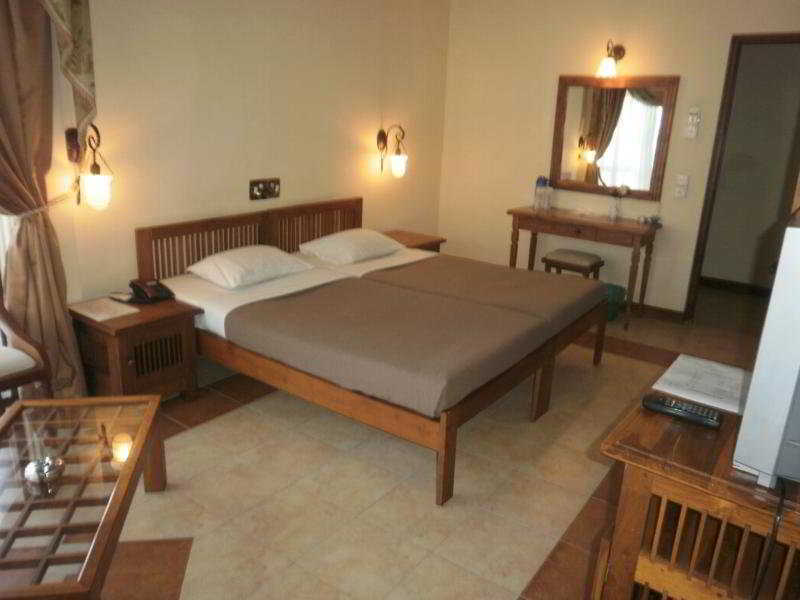 Senani Hotel Канди Екстериор снимка